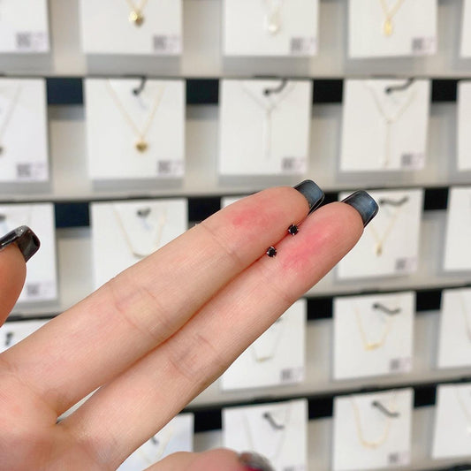 Orecchini punto luce nero | Cucciola Gioielli