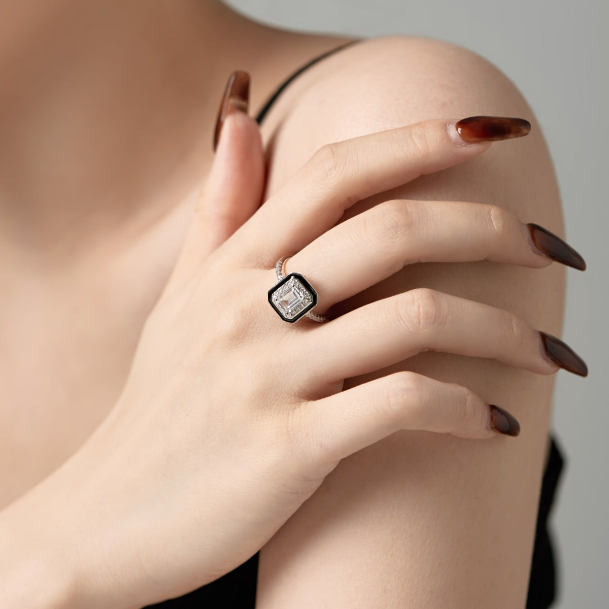 Anello Pietra Nera in Argento