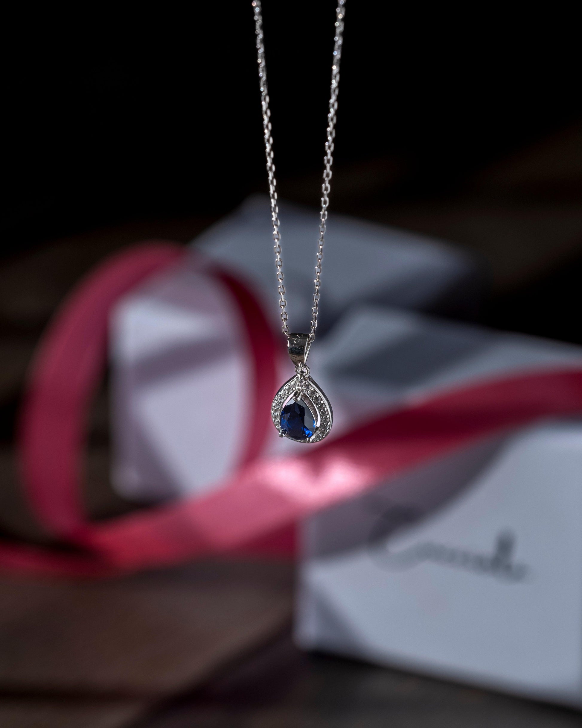 Collana_a_goccia_pietra_blu - cucciolagioielli