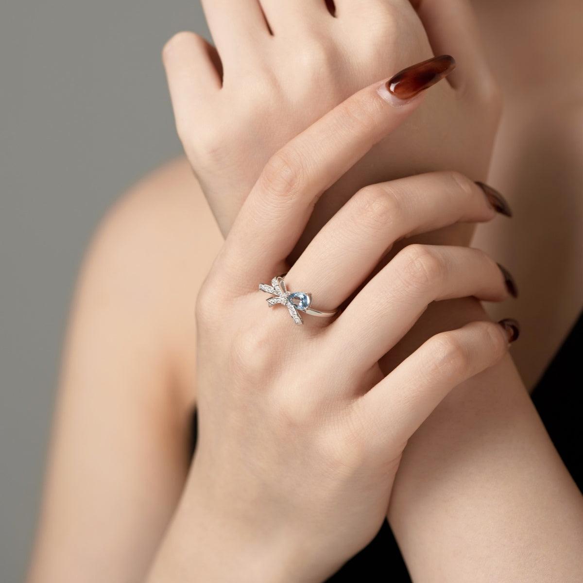 anello donna pietra azzurra