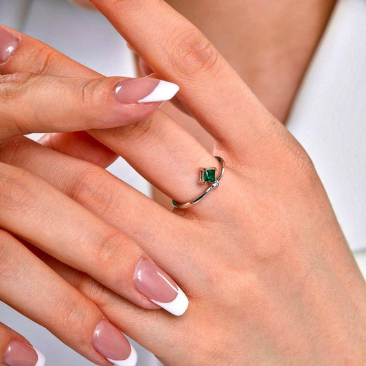 Anello Solitario Verde | Cucciola Gioielli