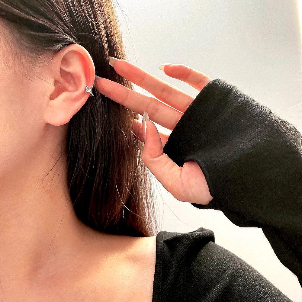 Orecchini Clip Stella in Argento 925 di Cucciola Gioielli